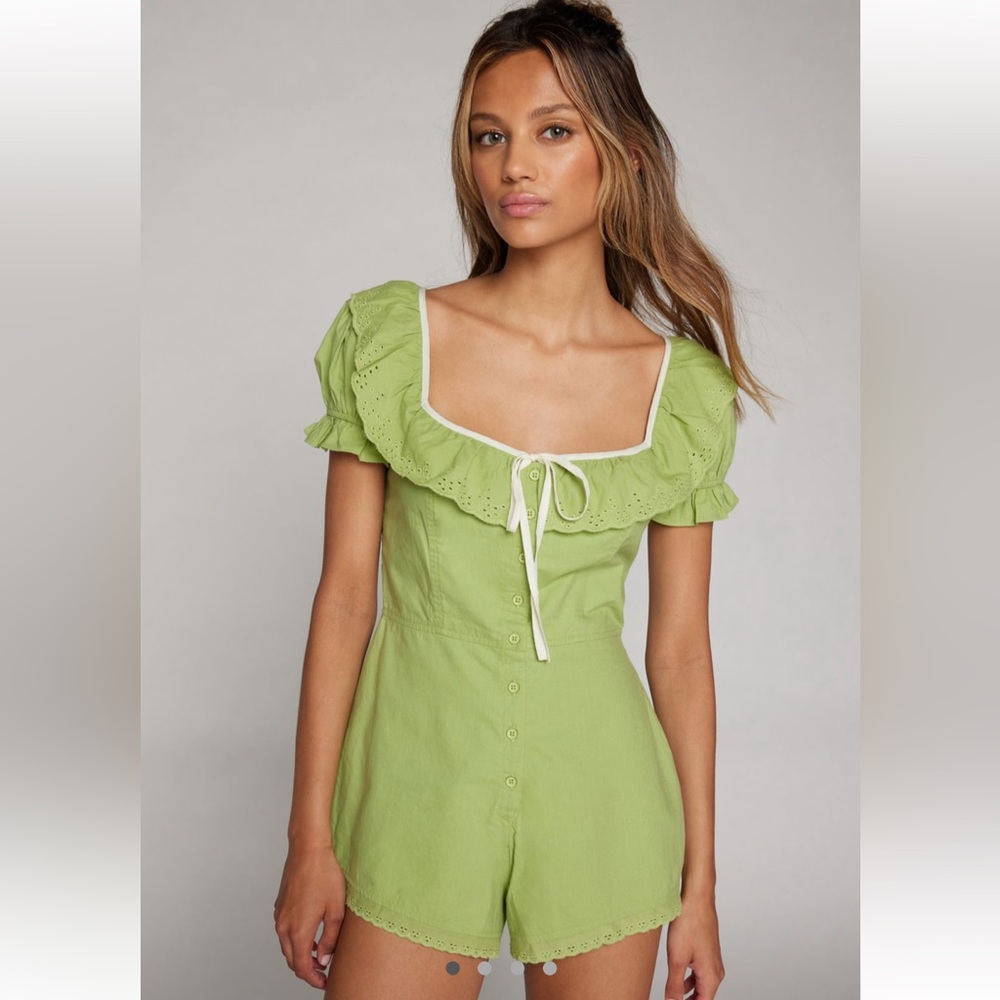 Kimchi Blue Luca Alexa Lace Trim Romper